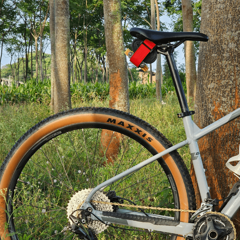 Enduro Fly Storage Strap - NAC