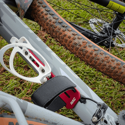 Spare tube strap discount mtb