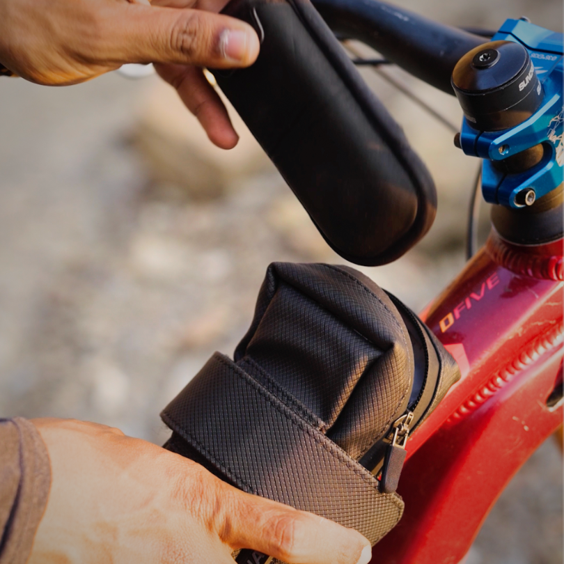 multi purpose cycle frame bag on top tube