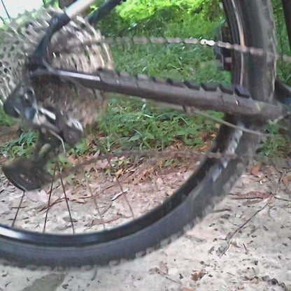 Chainstay Protector Air silencing chain slap on an MTB - video